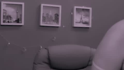 The Queen online show from 12-22-24, 08:25