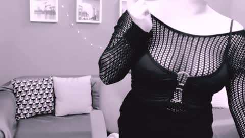 The Queen online show from 01-25-25, 06:55