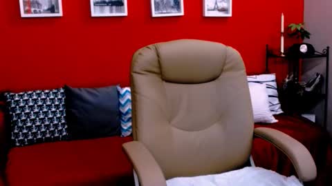 The Queen online show from 09-27-25, 12:48