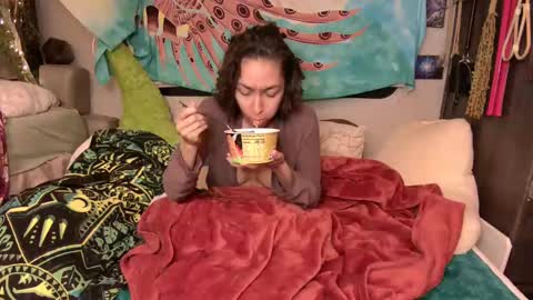 Snapshot of chaosfish chatting on 12-25-24, 04:54 fish online show from 12-25-24, 04:54