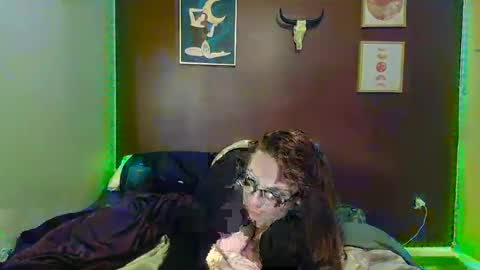 Luna online show from 12-03-25, 04:53