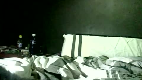 mueca online show from 10-25-25, 06:54