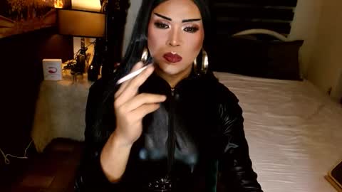 charismatic_apple online show from 02-16-26, 06:37