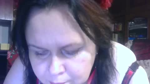Snapshot of charleekendall chatting on 10-31-25, 03:46 CharleeKendall online show from 10-31-25, 03:46