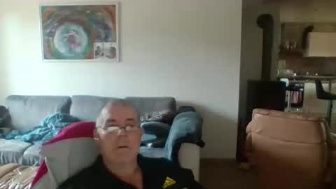 charles6064 online show from 10-28-25, 09:46