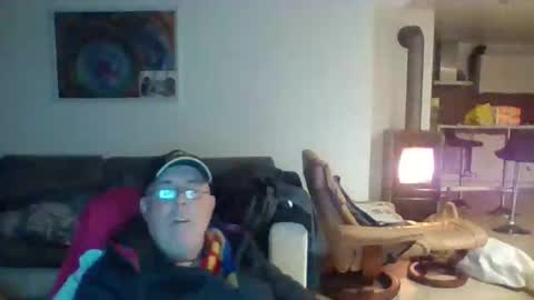 Snapshot of charles6064 chatting on 01-18-26, 08:45 charles6064 online show from 01-18-26, 08:45