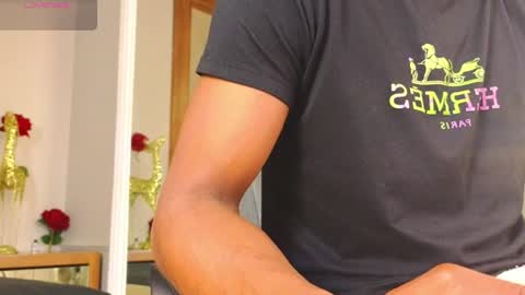 Snapshot of charlesbrown_ chatting on 06-12-26, 02:16 charlesbrown_ online show from 06-12-26, 02:16