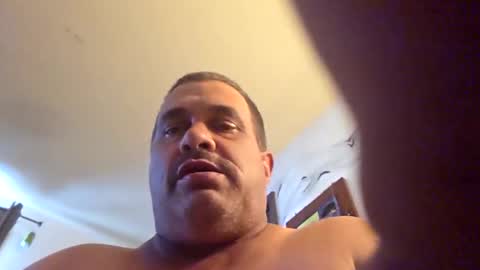 Snapshot of charlescalvin1970 chatting on 01-05-26, 08:23 Tough-n-out online show from 01-05-26, 08:23