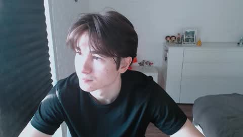 charleshanson69 online show from 10-10-25, 11:42