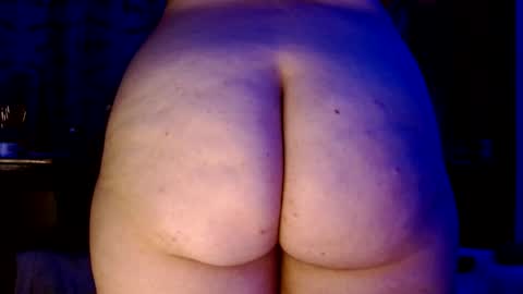 Snapshot of charlie_baker_ chatting on 10-02-25, 11:01 . . online show from 10-02-25, 11:01