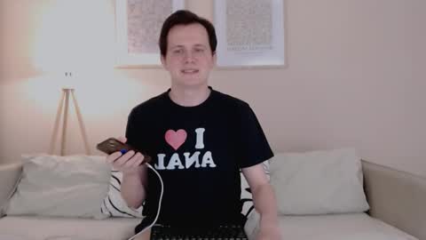 Snapshot of charlie_madison1 chatting on 11-06-25, 07:15 Charley online show from 11-06-25, 07:15