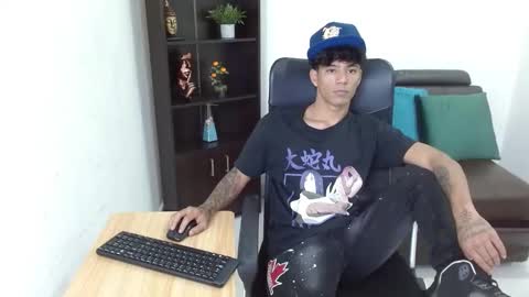 Snapshot of charlie_oconnor chatting on 01-07-25, 03:35 Charlie oconnor online show from 01-07-25, 03:35