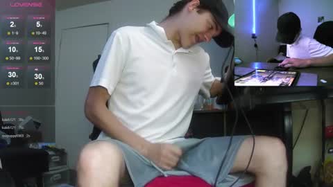 Snapshot of charlied09302 chatting on 08-01-26, 11:58 char sexiness online show from 08-01-26, 11:58