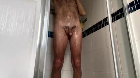 Snapshot of charlieg123 chatting on 02-04-26, 08:42 Gary online show from 02-04-26, 08:42