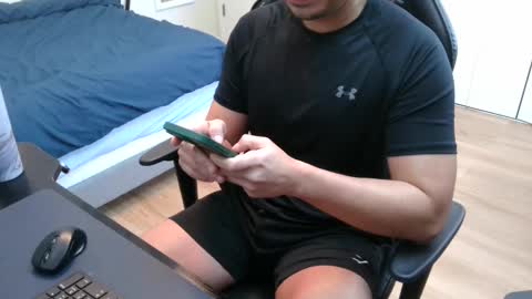 charliekkw online show from 02-20-25, 04:14