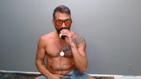 Snapshot of charlieprospect chatting on 11-19-25, 12:32 Charlie Prospect online show from 11-19-25, 12:32