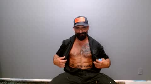 Snapshot of charlieprospect chatting on 12-05-25, 02:20 Charlie Prospect online show from 12-05-25, 02:20