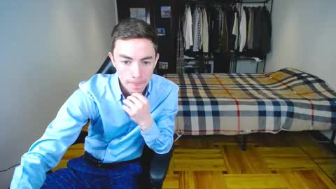 carlos reyes online show from 02-12-25, 02:10