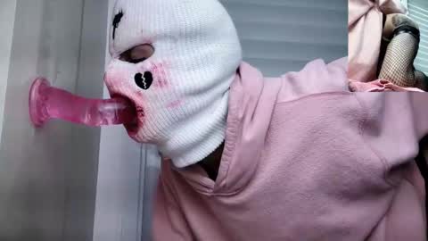 Charlie Throat online show from 02-25-26, 06:39