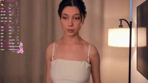 Yumi online show from 02-12-26, 07:14