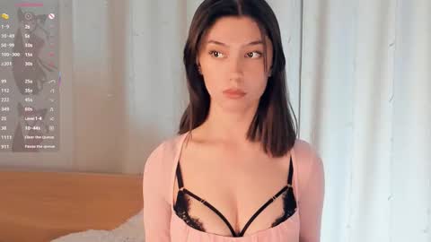 Yumi online show from 03-18-26, 07:50