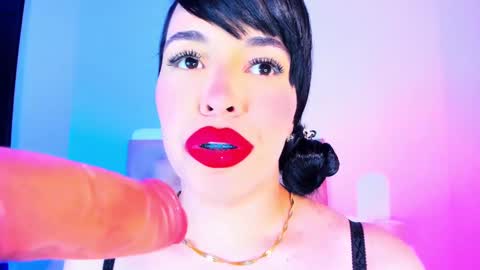 Snapshot of charlootteevans chatting on 02-14-25, 01:56 Charloott Evans online show from 02-14-25, 01:56