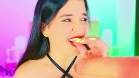 Charloott Evans online show from 04-19-26, 03:50