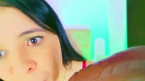 Charloott Evans online show from 04-21-26, 03:02