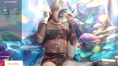Snapshot of charlotbelucci_ chatting on 01-16-25, 01:36 Ale punky online show from 01-16-25, 01:36