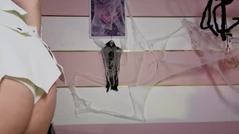 You honey online show from 10-30-25, 11:44