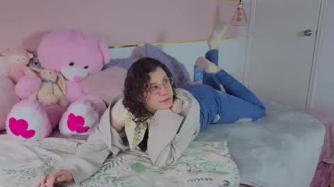 You honey online show from 11-17-25, 12:11