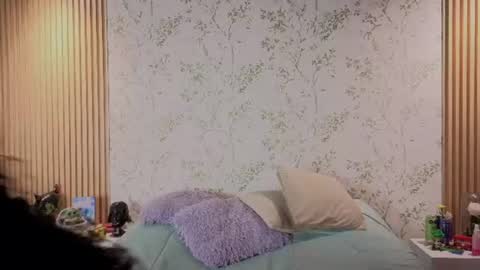 Snapshot of charlote__miller chatting on 07-02-26, 11:49 You honey online show from 07-02-26, 11:49