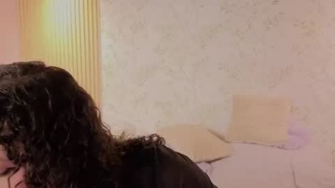 Snapshot of charlote__miller chatting on 07-17-26, 11:28 You honey online show from 07-17-26, 11:28