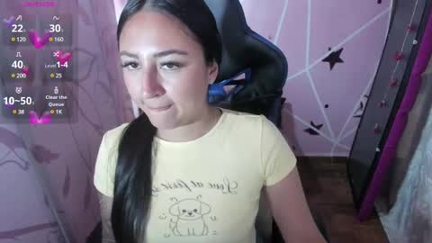 Snapshot of charlott_daphne chatting on 12-10-24, 12:06 charlott_daphne online show from 12-10-24, 12:06