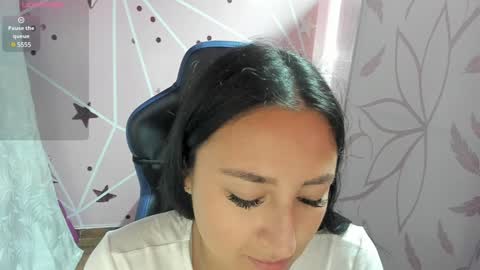 Snapshot of charlott_daphne chatting on 12-19-24, 11:25 charlott_daphne online show from 12-19-24, 11:25