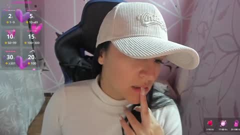 Snapshot of charlott_daphne chatting on 12-21-24, 11:45 charlott_daphne online show from 12-21-24, 11:45