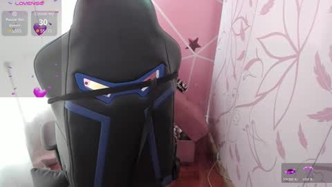 Snapshot of charlott_daphne chatting on 12-24-24, 06:28 charlott_daphne online show from 12-24-24, 06:28