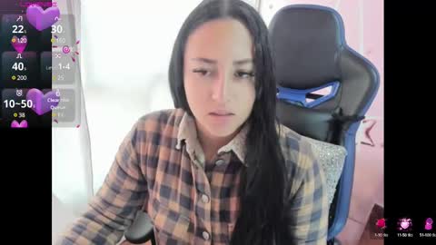 Snapshot of charlott_daphne chatting on 01-04-25, 07:44 charlott_daphne online show from 01-04-25, 07:44