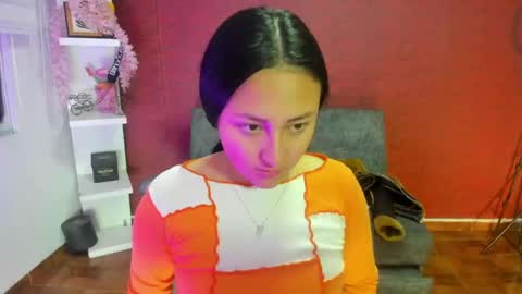 Snapshot of charlott_daphne chatting on 01-28-25, 12:15 charlott_daphne online show from 01-28-25, 12:15