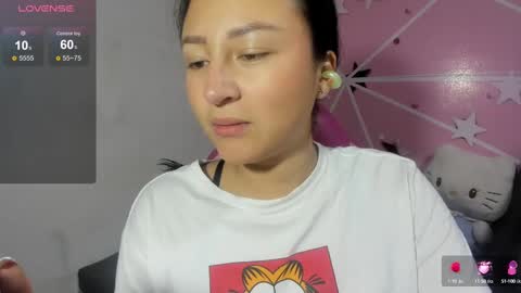 Snapshot of charlott_daphne chatting on 02-22-25, 12:05 charlott_daphne online show from 02-22-25, 12:05