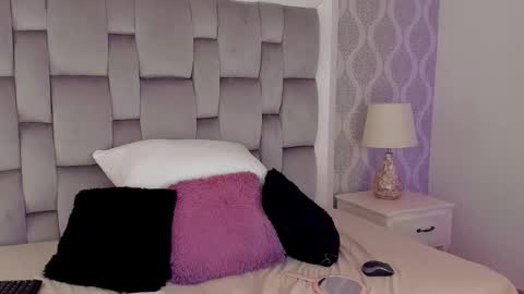   Charlotte  online show from 01-09-26, 08:32