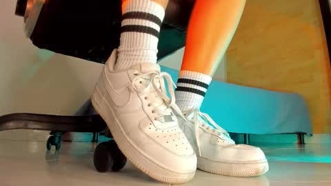 charlotte  grey online show from 11-17-25, 11:49