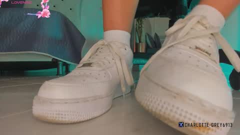 charlotte  grey online show from 02-09-26, 08:02