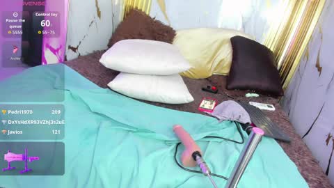 charlotte__milf online show from 04-12-26, 09:14