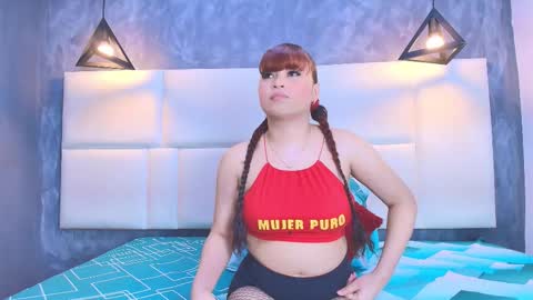 Charlotte and Zac online show from 11-25-25, 09:04