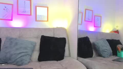 Snapshot of charlotte_copper chatting on 05-15-26, 10:00 Charlotte online show from 05-15-26, 10:00