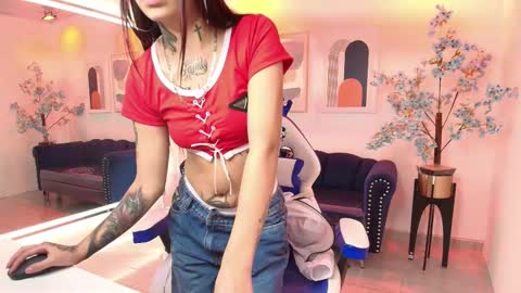 Charlotte online show from 11-14-25, 04:11