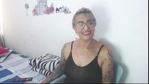 Snapshot of charlotte_gray_1 chatting on 02-14-26, 10:39 Charlotte online show from 02-14-26, 10:39