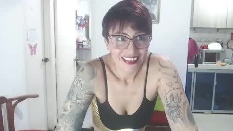 Snapshot of charlotte_gray_1 chatting on 05-10-26, 01:44 Charlotte online show from 05-10-26, 01:44