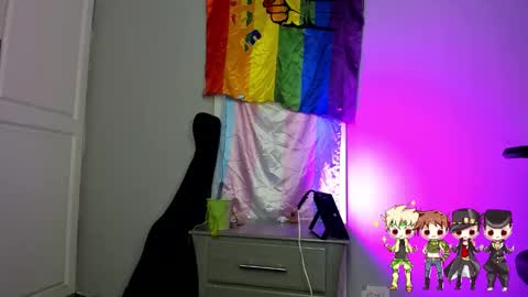 Charlie  online show from 11-19-25, 04:12